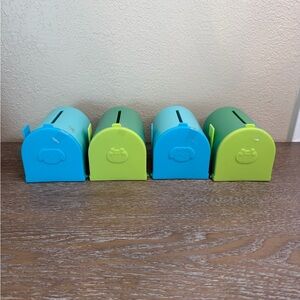 New Target Bullseye Valentine’s Day Plastic Mailbox Set of 4